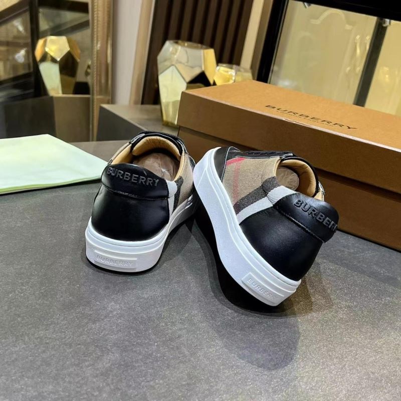 Burberry Low Shoes